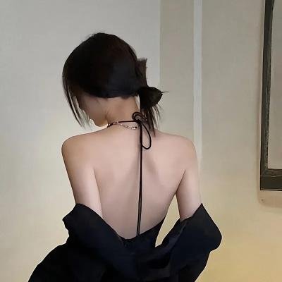 昨夜泪痕干